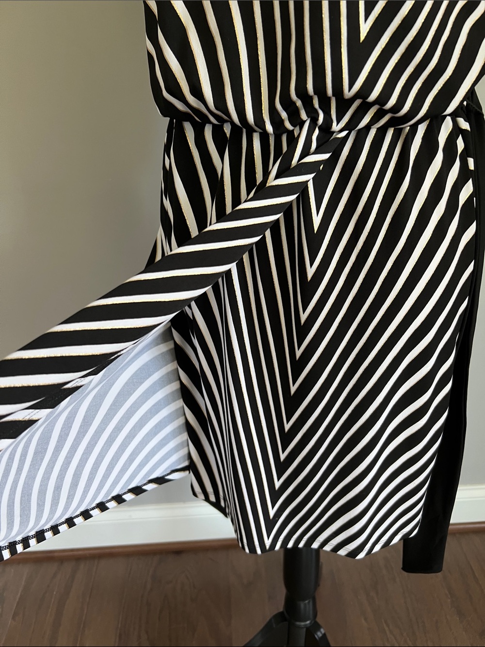 White House Black Market Striped Blouson Dress - Picture 5 of 10